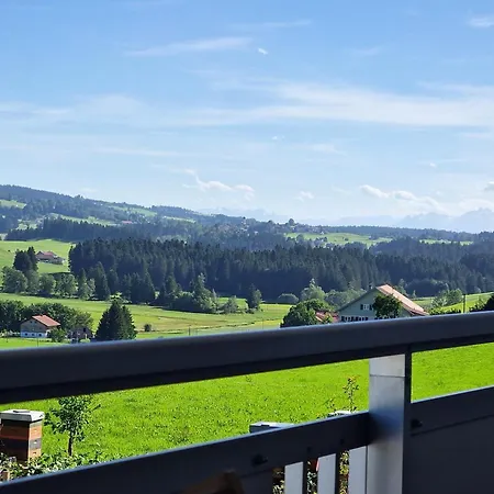Bluetenlodge Allgaeu - Falken Stiefenhofen